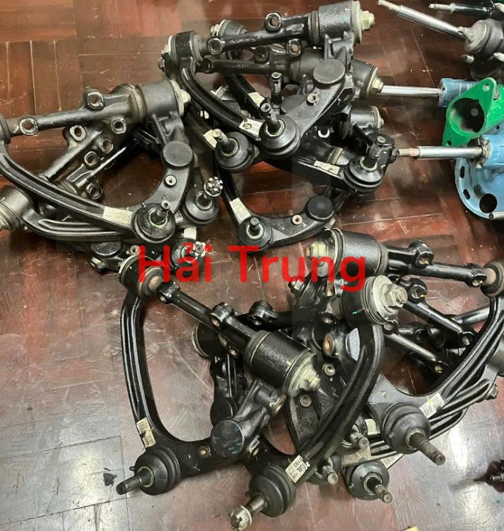 Càng A Toyota Hiace 2006-2016 Tháo Xe