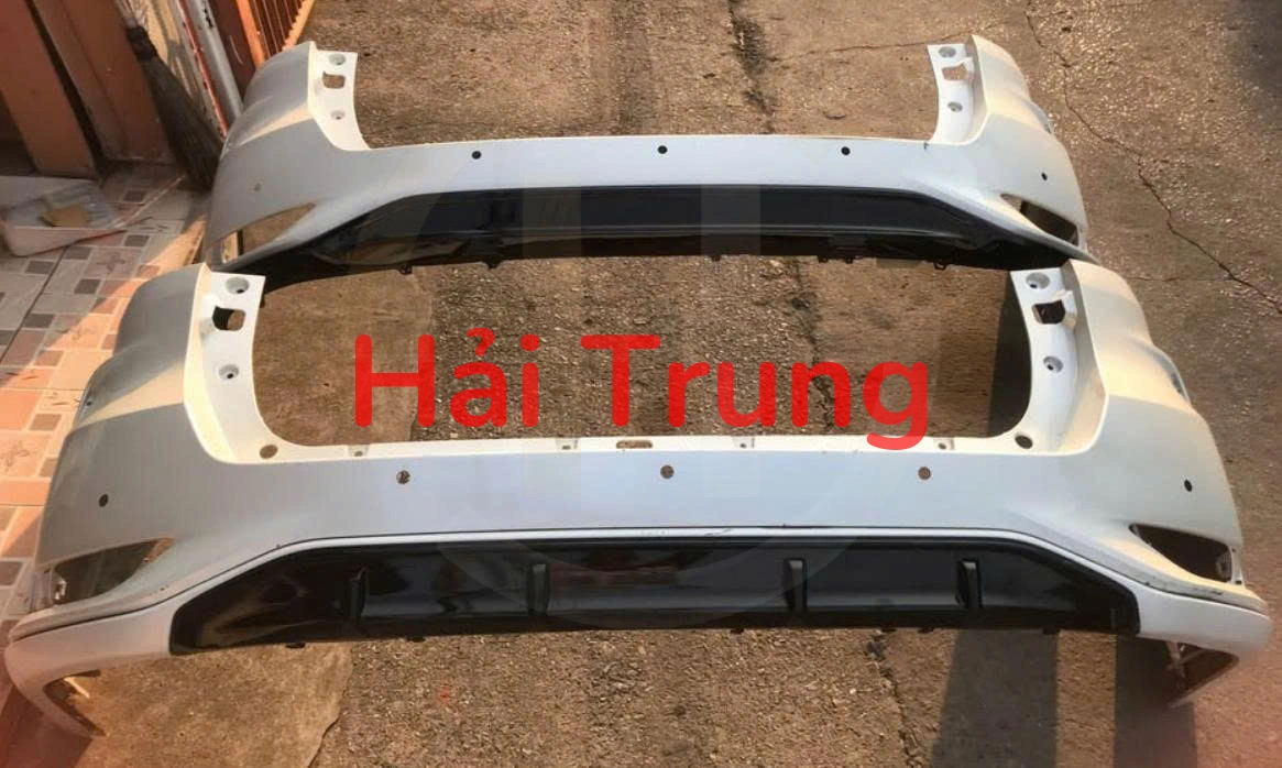 Cản sau Toyota Fortuner 2022 Tháo Xe