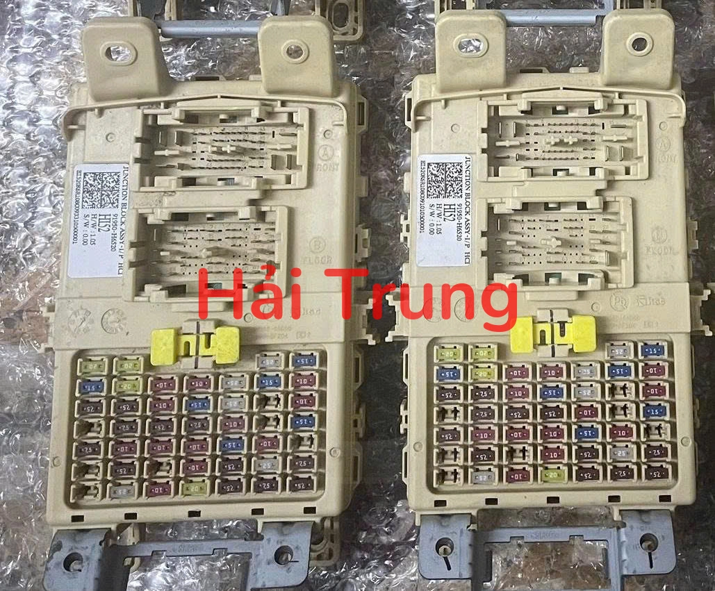 91950H6520 HỘP CẦU TRÌ TÁP LÔ HYUNDAI ACCENT 2018-2021  