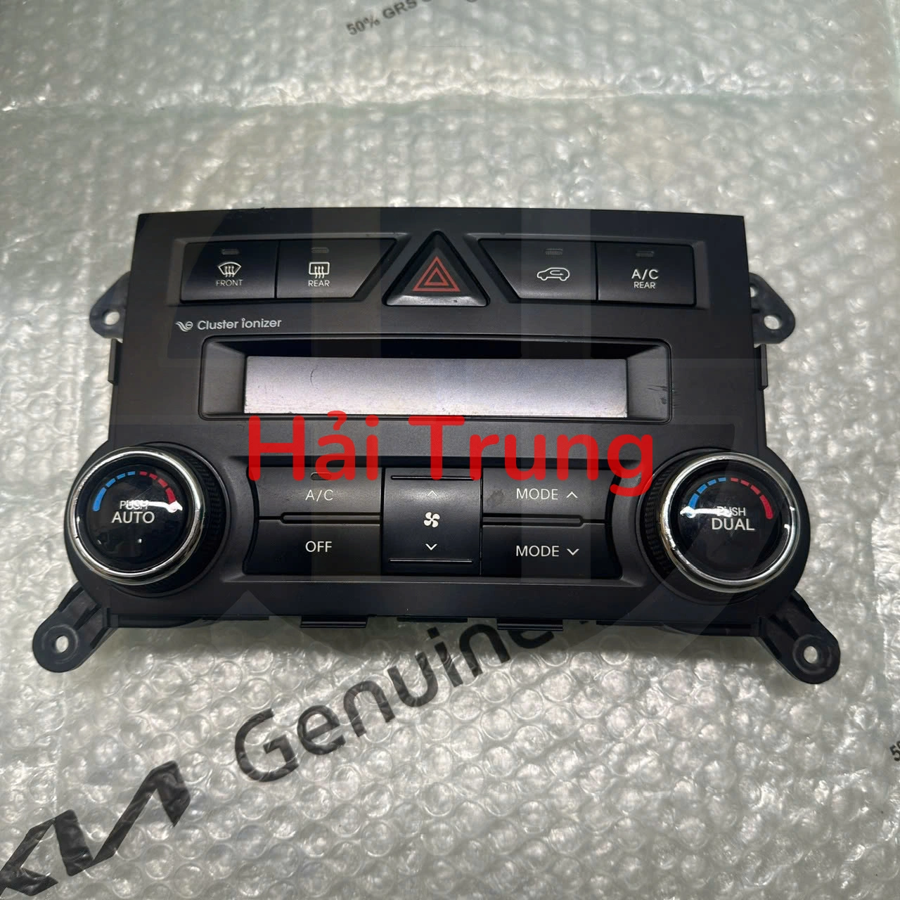 Cụm công tắc điều khiển điều hoà Kia Sorento 2018 Tháo xe