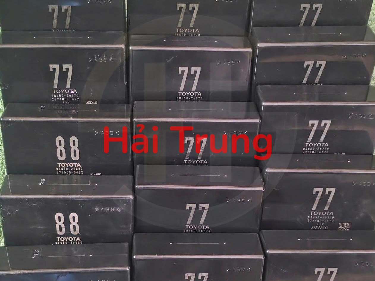 8865026770 Hộp điều khiển điều hòa Toyota Hiace Tháo Xe