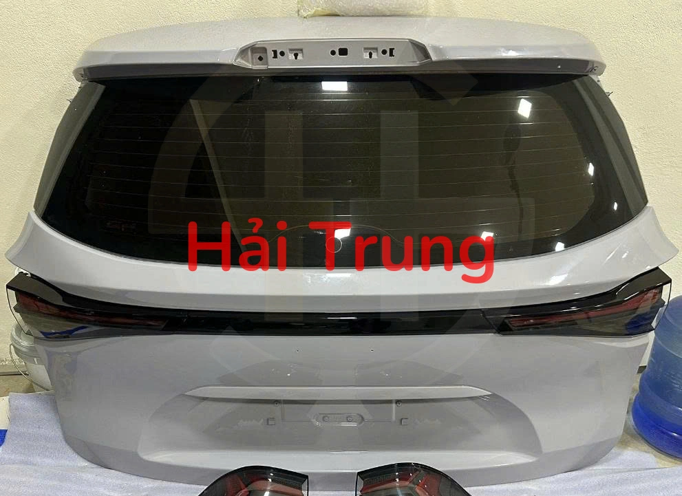 Cốp sau, cửa hậu Isuzu MuX 2025 2026 2027 Tháo Xe