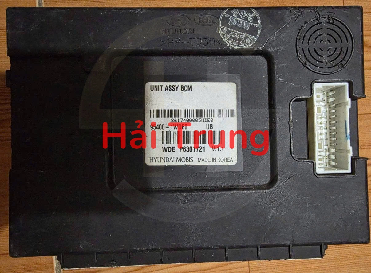 954001WDE0 Hộp điều khiển thân xe BCM Kia Rio 2012-2017 Tháo Xe