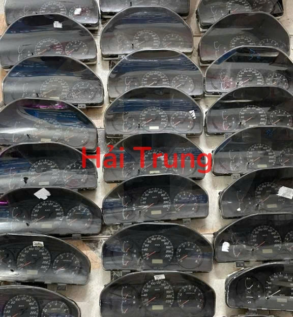 ĐỒNG HỒ TÁP LÔ MAZDA 323, FORD LASER 2001-2005