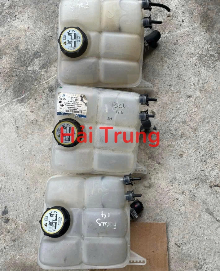 Bình nước phụ Ford Focus 2011-2018 Tháo xe