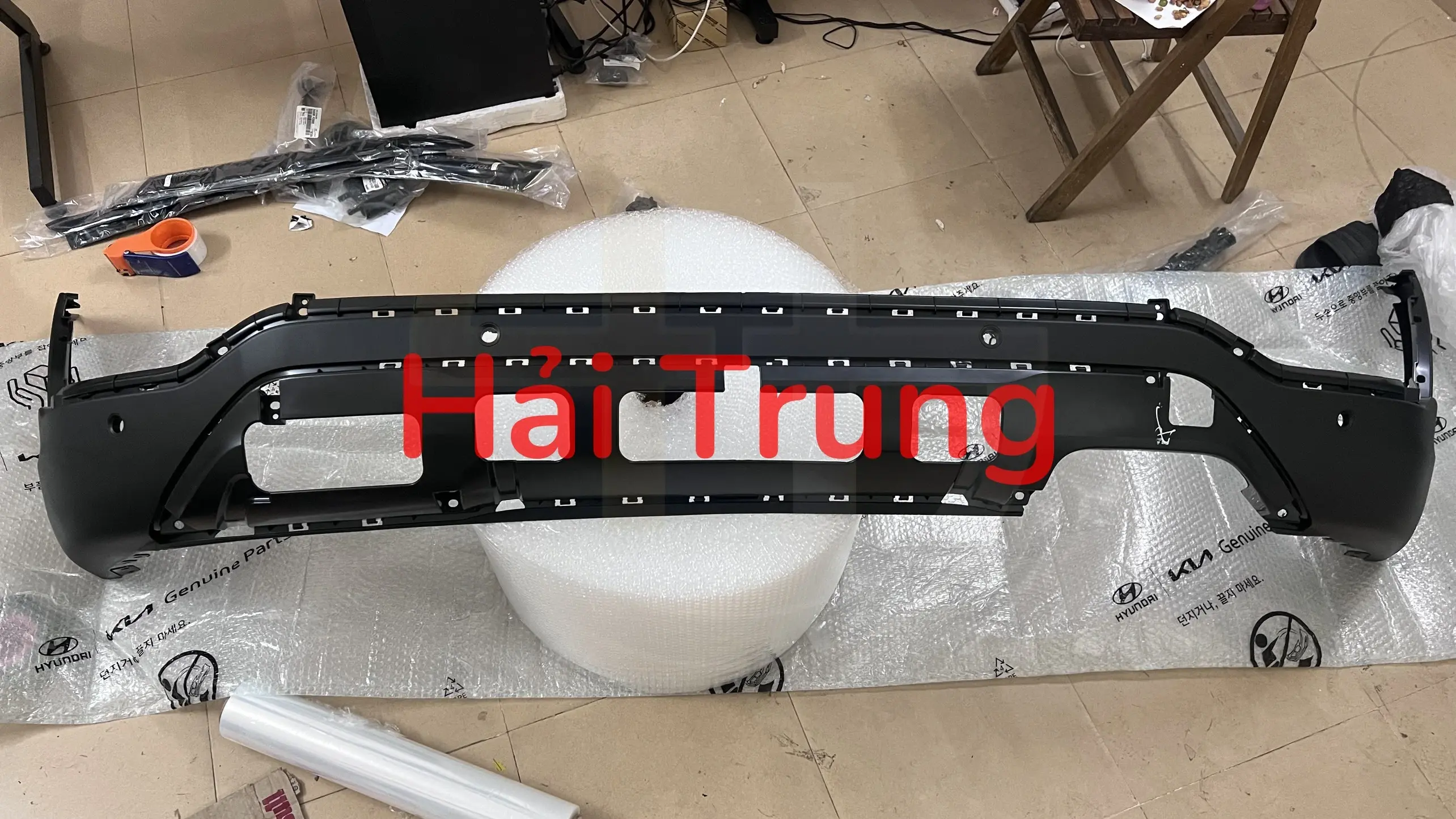 Cản sau dưới Hyundai Santafe 2013-2018 chính hãng 866502W500