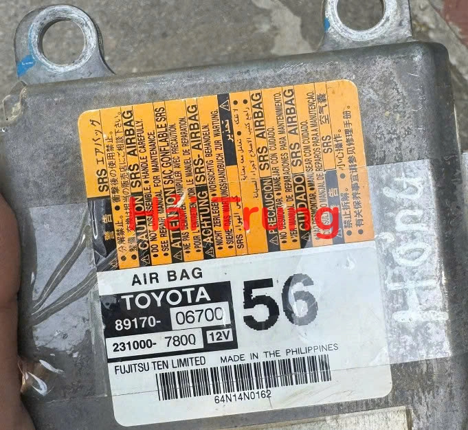 89170-06700 Hộp điều khiển túi khí Toyota Camry Tháo xe
