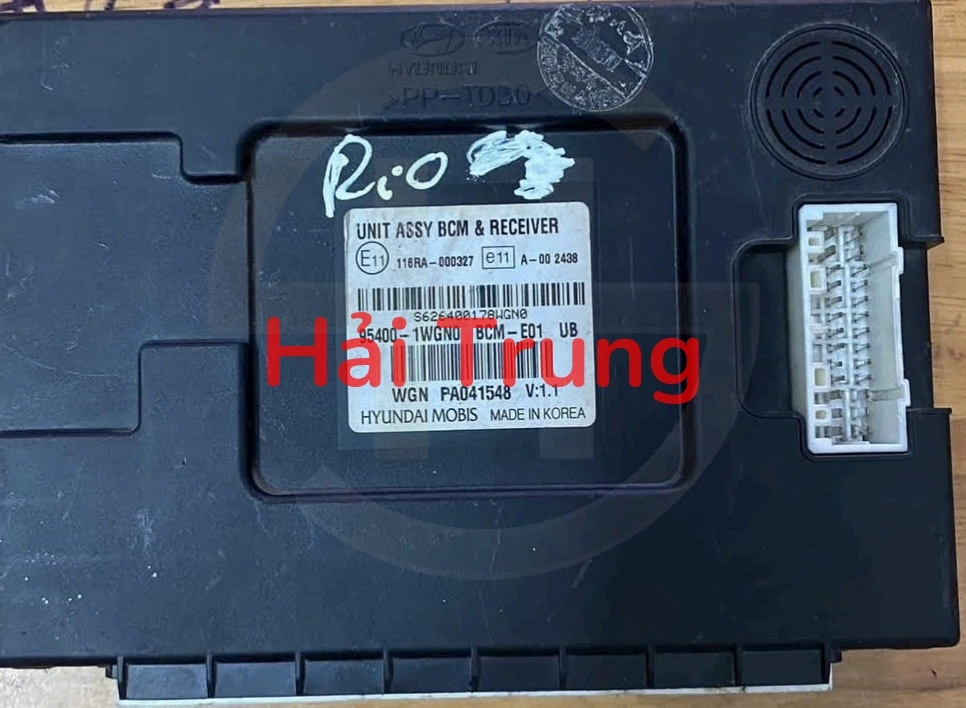 Tháo xe Hộp điều khiển điện thân xe BCM Kia Rio 2014 2015 954001WGN0