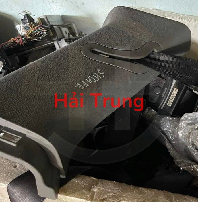 Ốp cột A, ốp cột B Hyundai Santafe 2009 2010 Tháo Xe