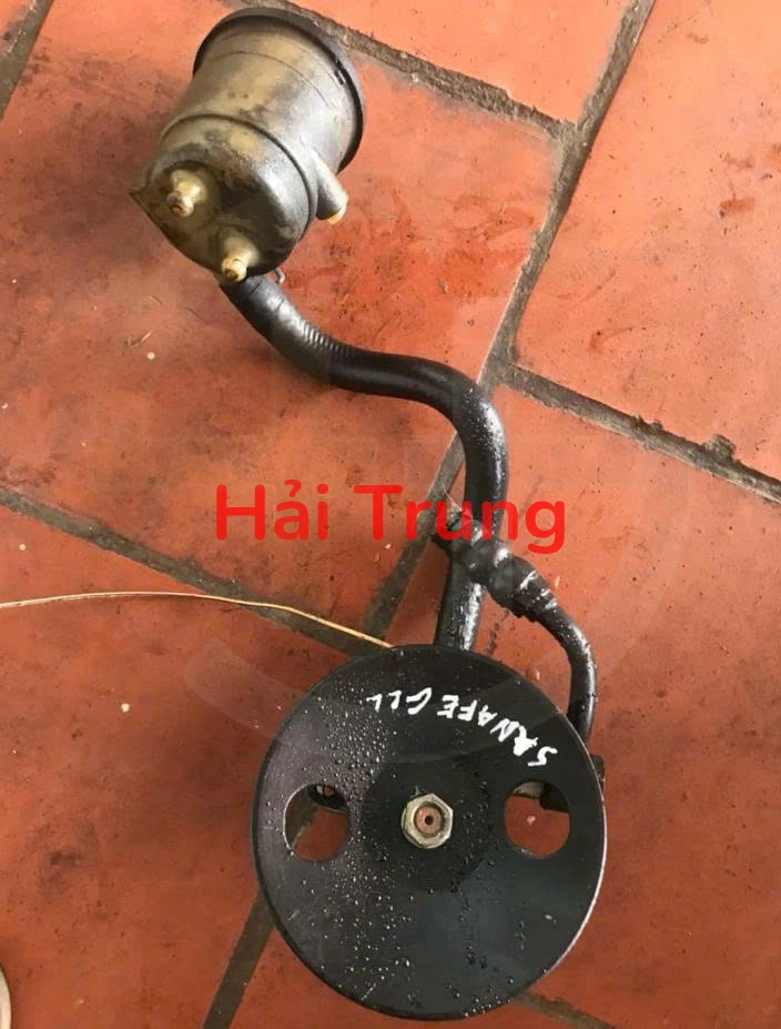 Bơm trợ lực lái liền bình dầu Hyundai Santafe 2009 2010 Tháo Xe