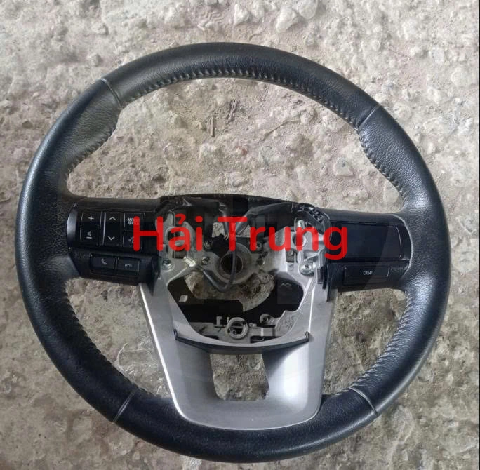 Vô lăng Toyota Fortuner 2018 Tháo Xe