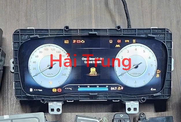 Tháo xe Đồng hồ táp lô Santafe 2022-2025