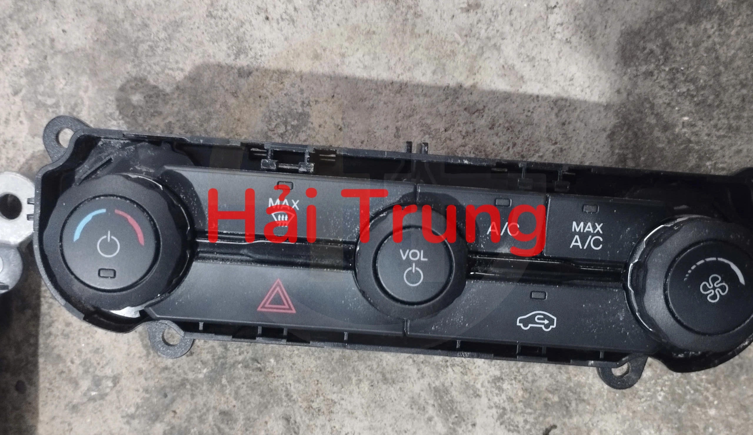 Bảng điều khiển công tắc điều hòa AC Ford Ranger 2023-2025 Tháo Xe