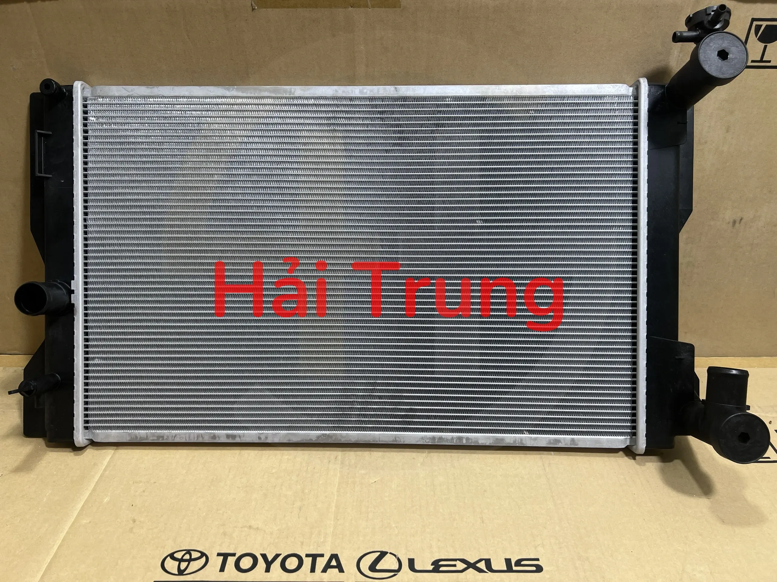 Két nước Toyota Corolla Altis 2011 hính hãng