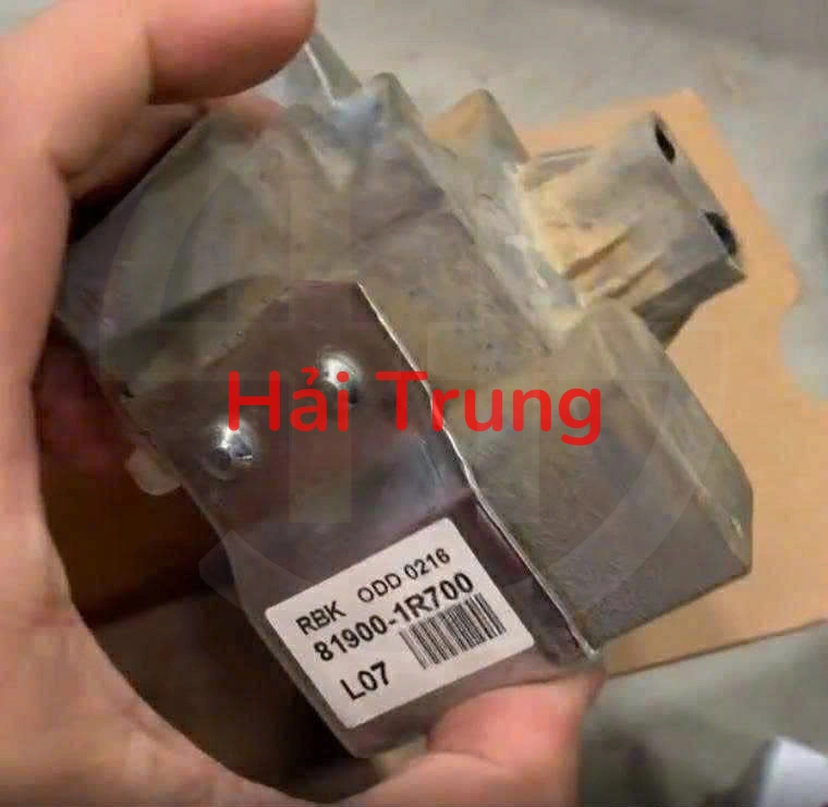 Khóa cổ vô lăng Hyundai I10 Tháo xe 819001R700