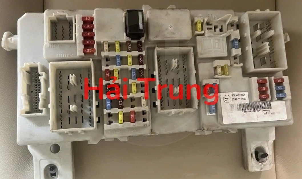 Hộp cầu trì Ford Focus 2011 Tháo Xe 97RA-000001