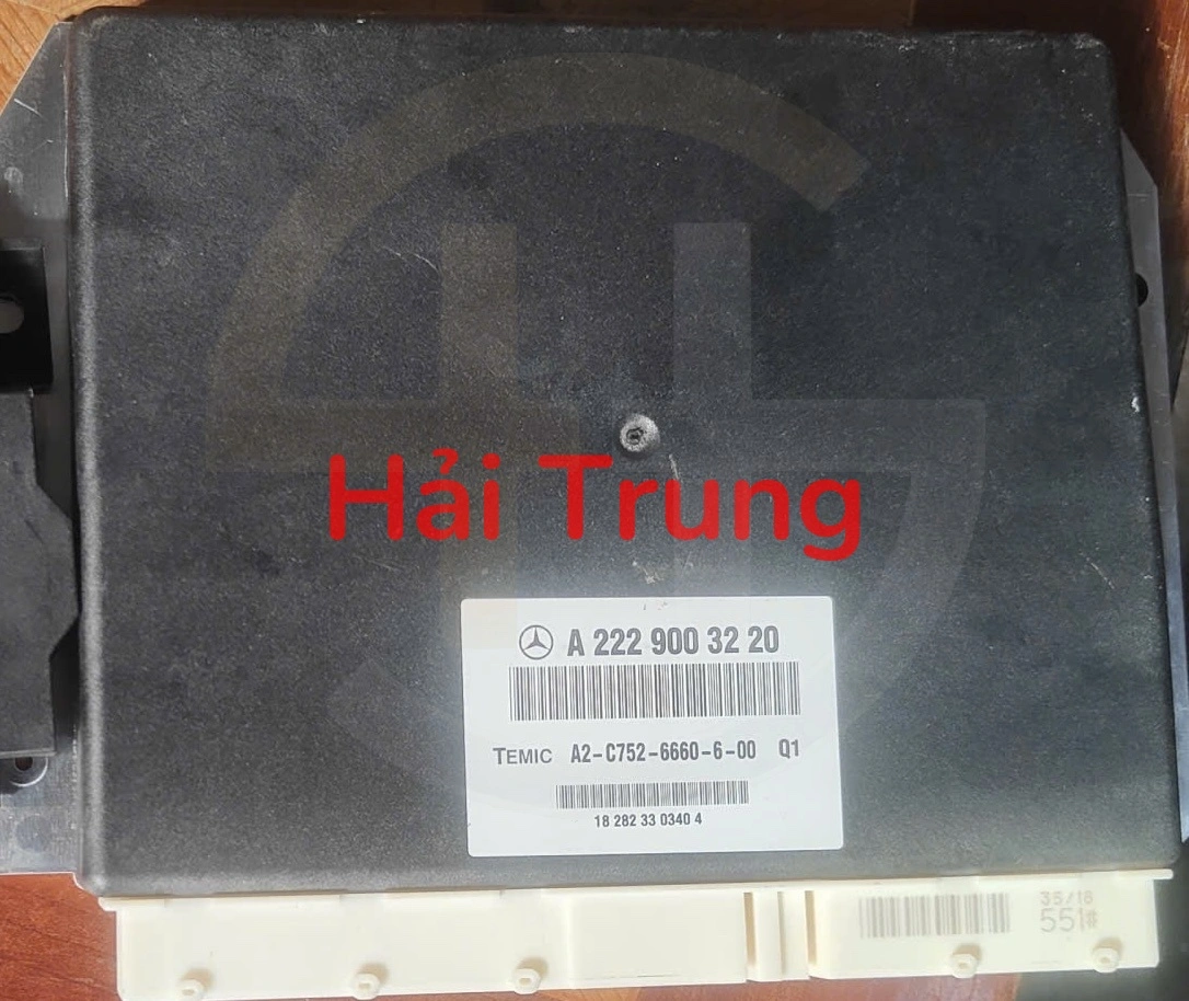 Hộp điều khiển nâng gầm xe Mercedes C300 2019 Tháo Xe A2229003220