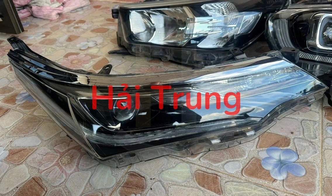 Đèn pha Toyota Corolla Altis 2018 Tháo Xe Zin