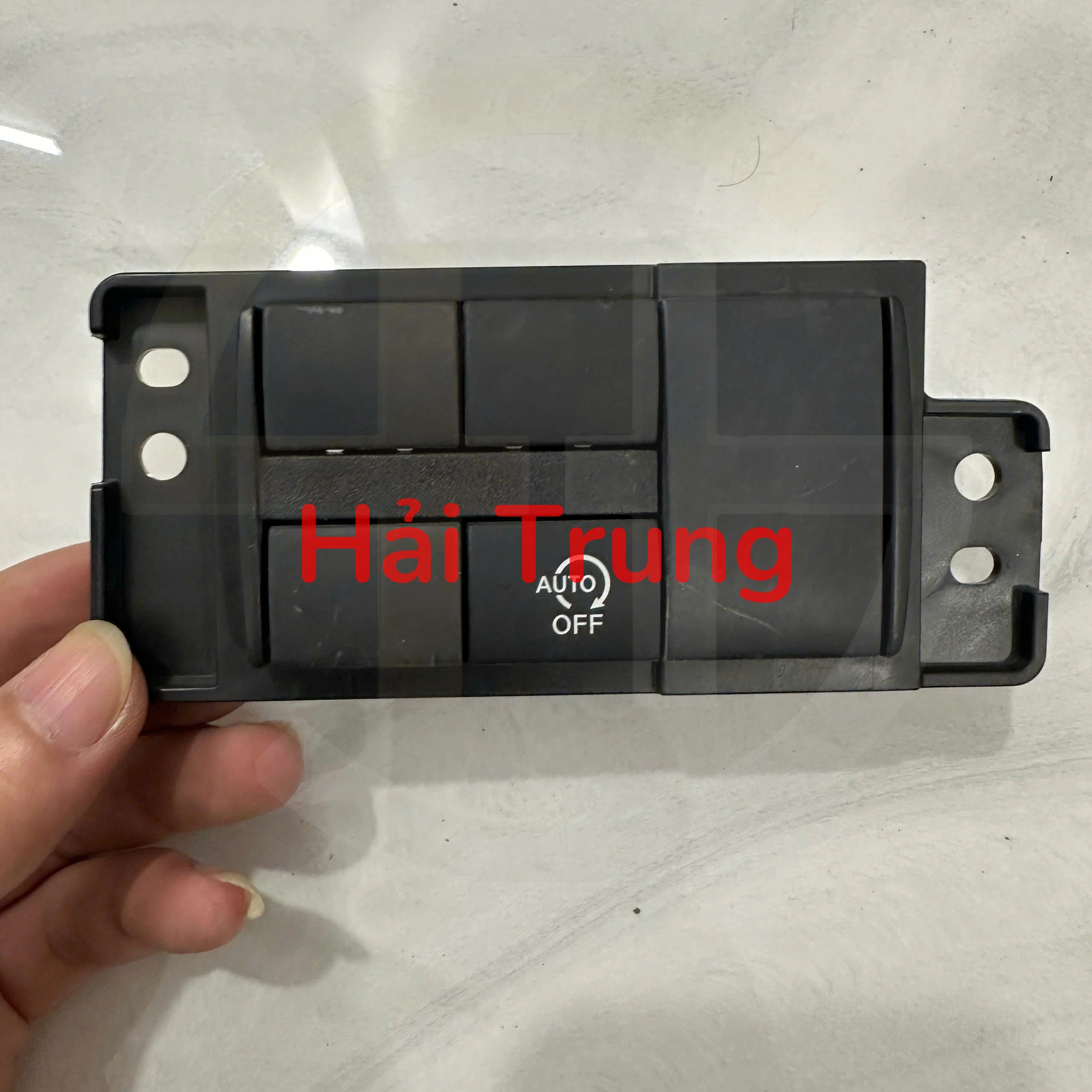 Công tắc stop Nissan Almera Tháo Xe