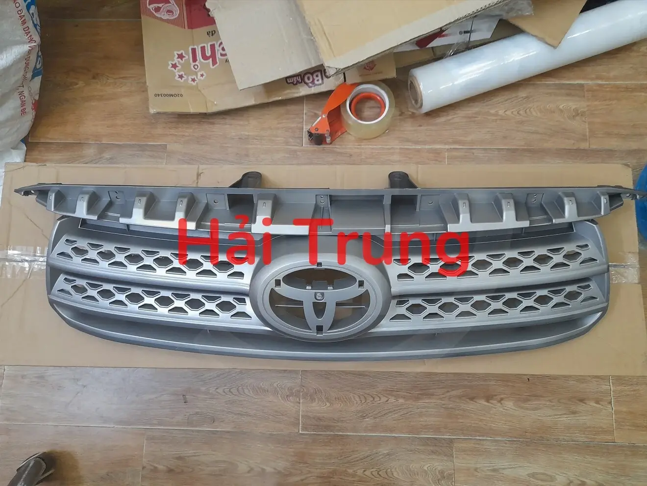 Mặt ca lăng Toyota Fortuner 2009-2011 53111-0K290