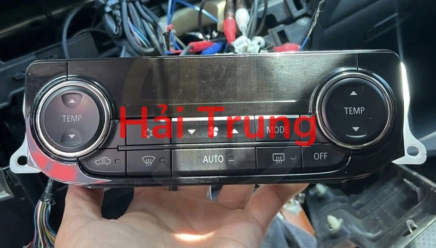 Bảng điều khiển công tắc điều hòa AC Mitsubishi Triton Tháo Xe 7820B271