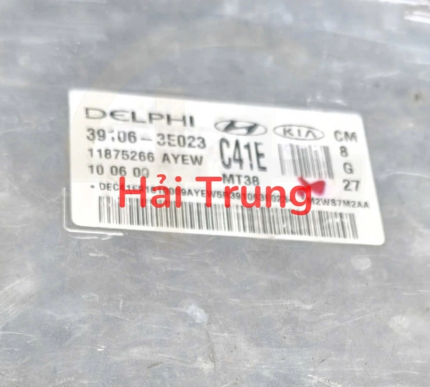 Hộp điều khiển động cơ Hộp đen ECU Hyundai Santafe Tháo Xe 39106-3E023