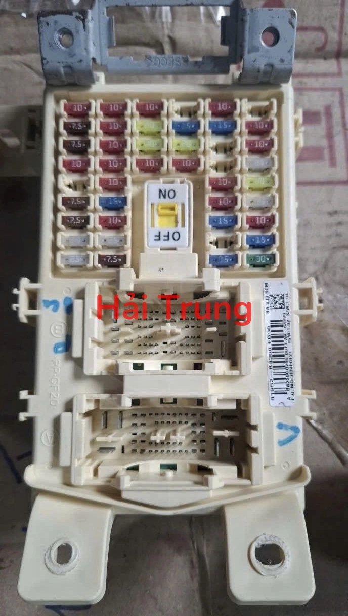 Hộp cầu trì trong xe Hyundai I10 2014-2020 Tháo Xe 91952-B4800
