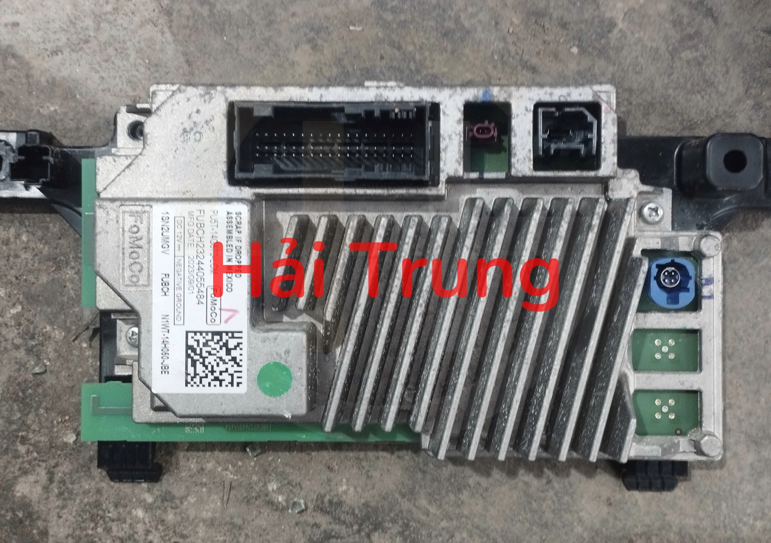 Hộp điều khiển giao tiếp Ford Ranger 2023 Tháo Xe PU5T-14G670-LCM