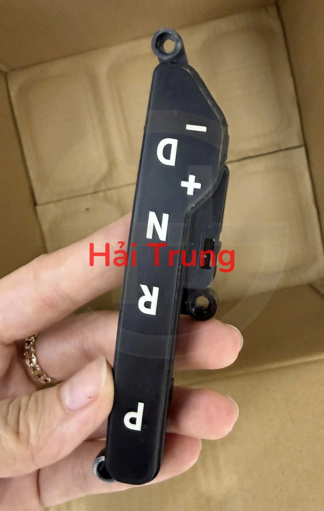 Bảng điều khiển cần số Kia Forte Tháo Xe