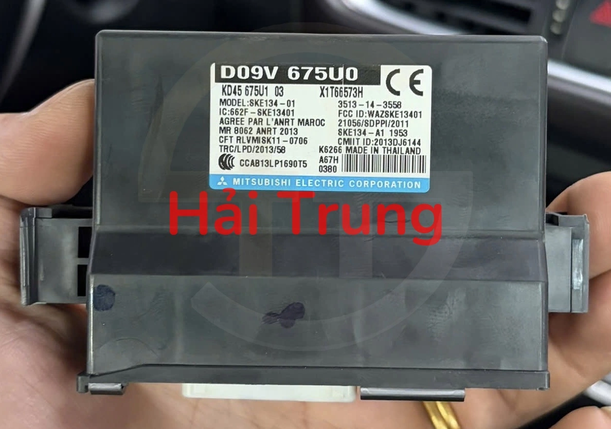 Hộp điều khiển chìa khóa Mazda 2, 3, CX5 Tháo Xe D09V675U0