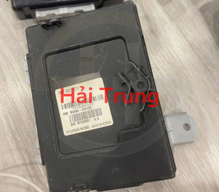 954002W120 Hộp điều khiển điện thân xe BCM Hyundai Santafe 2013-2018 Tháo Xe