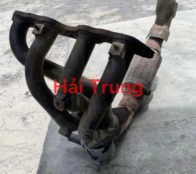 Cổ xả Toyota Corolla 1993-1997 Tháo Xe