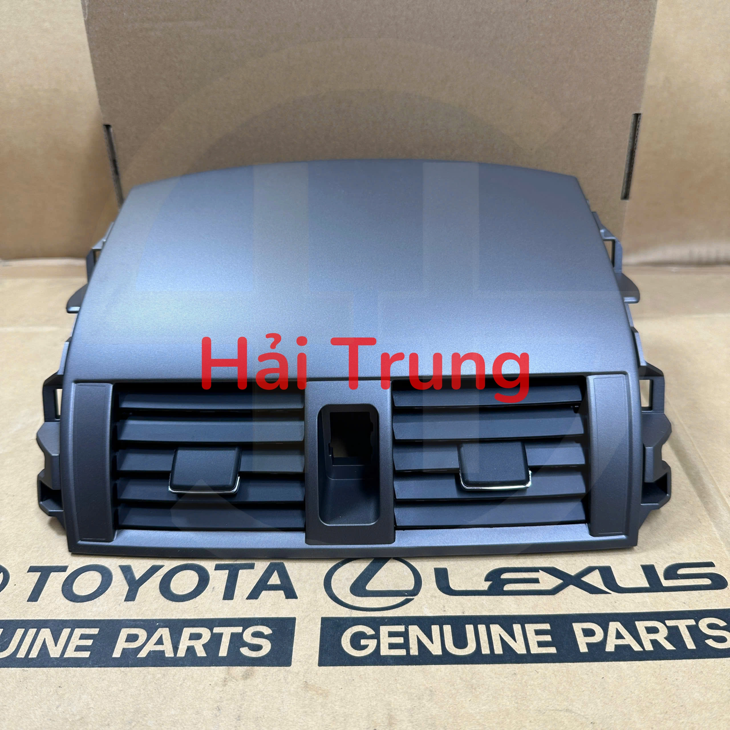 CỬA GIÓ ĐIỀU HOÀ TRUNG TÂM TOYOTA COROLLA ALTIS MÃ 5567002220