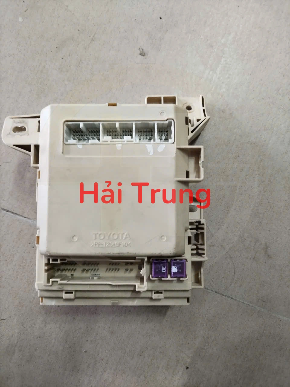 Hộp cầu chì Toyota Camry 2010 2.4 Tháo xe