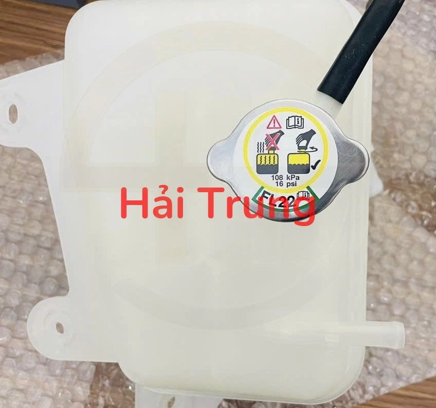 CY0115350A Bình nước phụ Mazda CX9