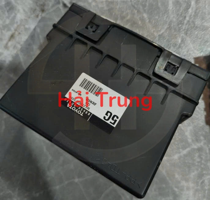 886500D820 Hộp điều khiển điều hòa Toyota Yaris Tháo Xe