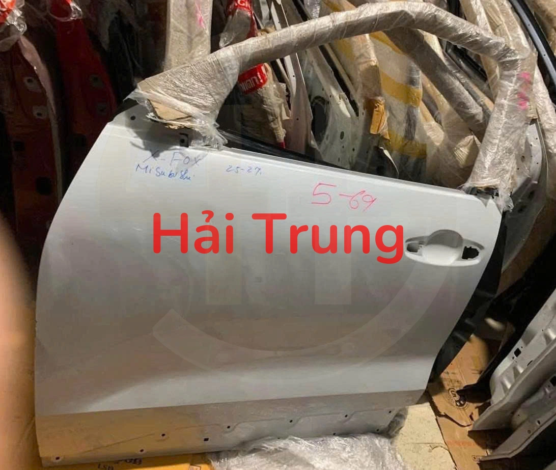 Cánh cửa sau Mitsubishi Xforce Màu Trắng Tháo Xe Zin keo chỉ