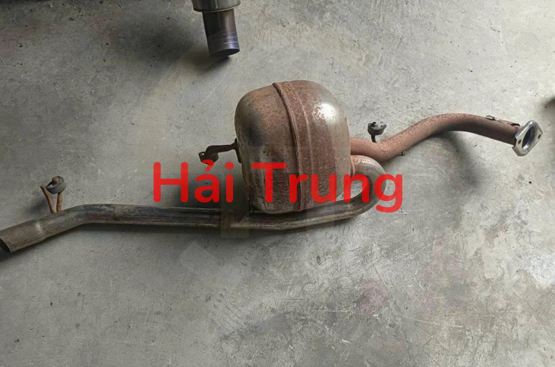 Ống xả Toyota Yaris Tháo Xe 