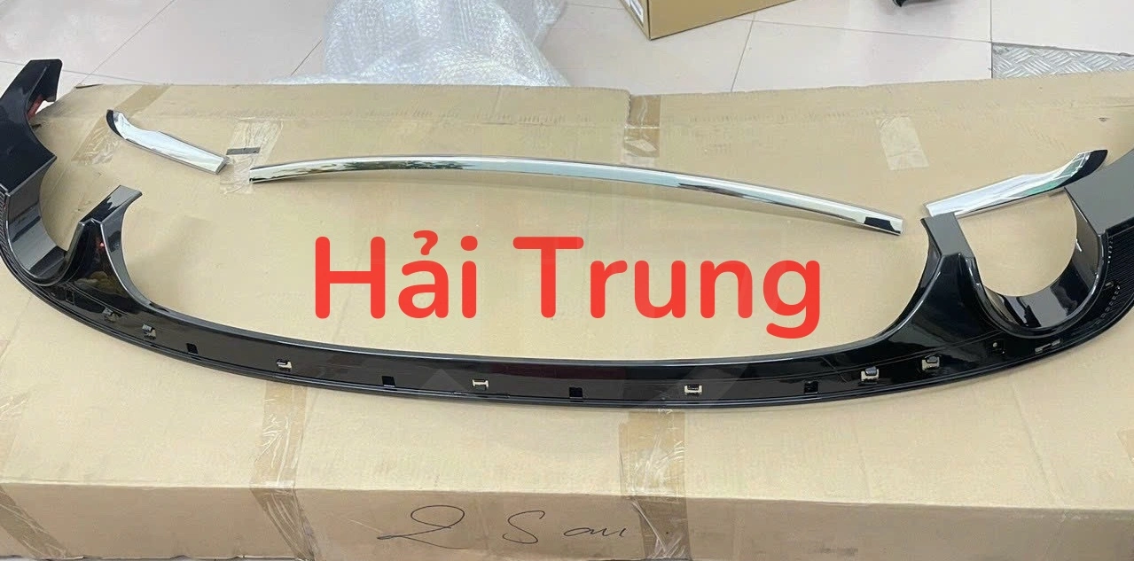 Ốp cản sau Mazda Cx30