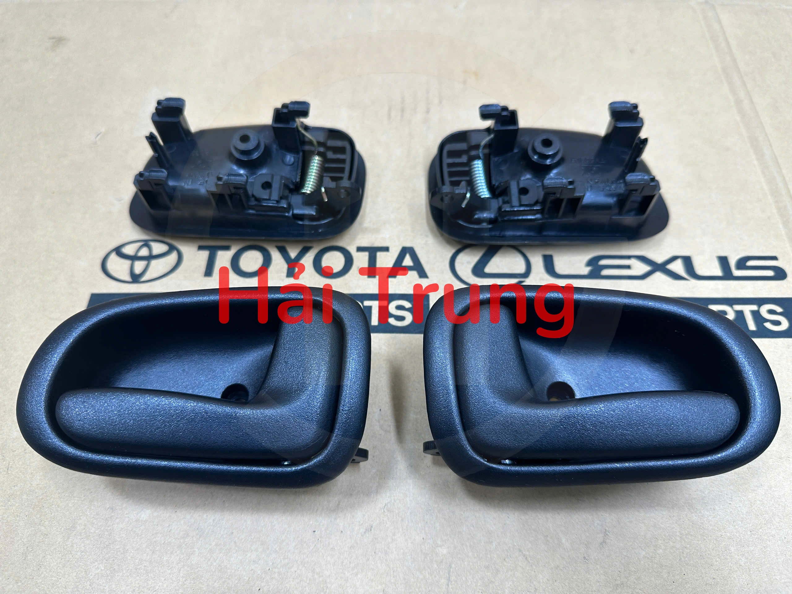 Tay mở cửa trong Toyota Corolla 1993-1997 Đài Loan 