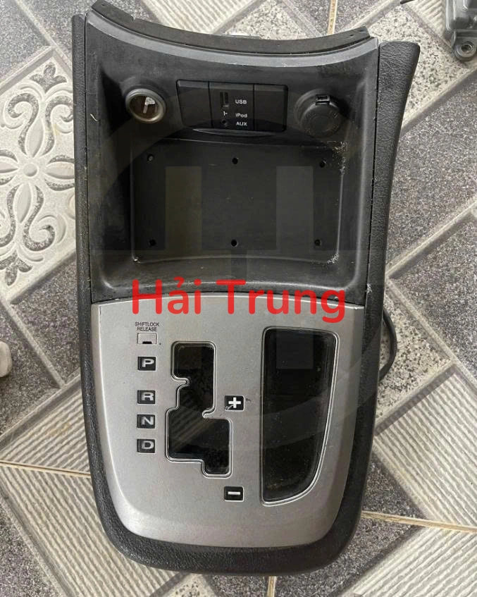 Ốp cần số Hyundai Santafe 2008 2009 2010 2011 Tháo Xe