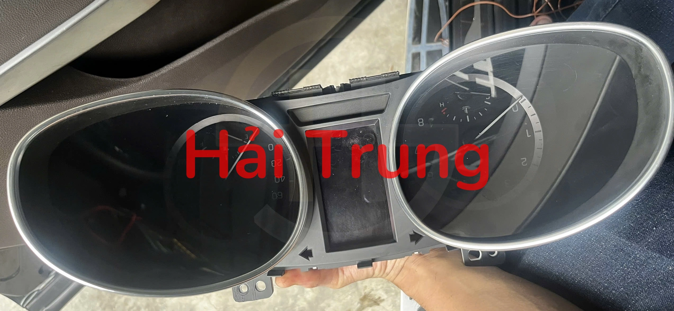 Đồng hồ táp lô Hyundai Santafe 2015-2018 Tháo Xe 940332W081UU5