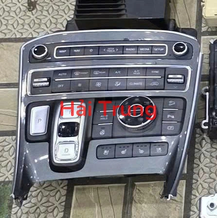 Tháo xe Bảng điều khiển công tắc điều hòa AC Hyundai Santafe 2022-2024