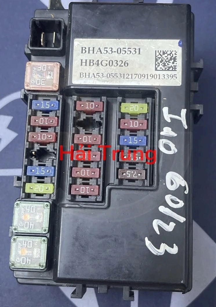 Tháo xe Hộp cầu trì Hyundai I10 2014-2020 BHA5305531