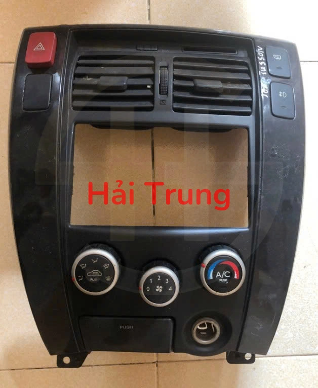 Tháo xe bảng điều khiển điều hòa Hyundai Tucson 2006-2009