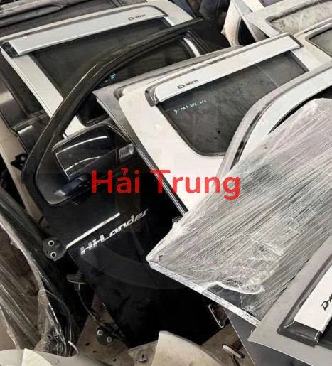 Cánh cửa Isuzu Hi-Lander Tháo Xe