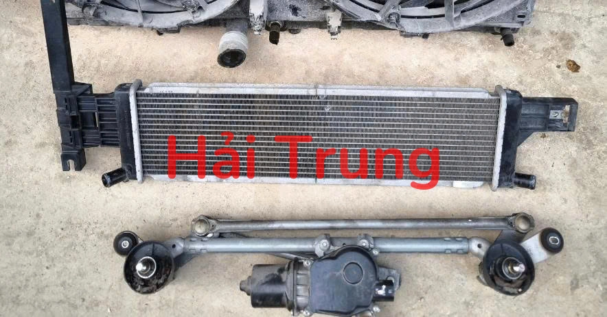 Giằng gạt mưa, cơ cấu gạt mưa trước Nissan X-Trail 2018 Tháo Xe