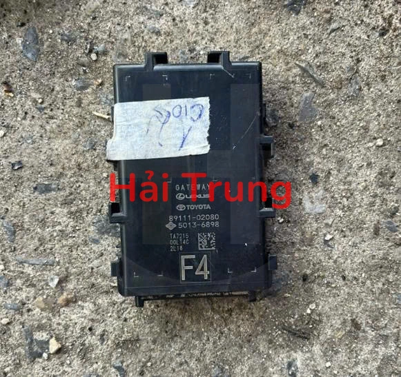 8911102080 Hộp điều khiển công tắc dơ le Toyota Cross 2021-2024