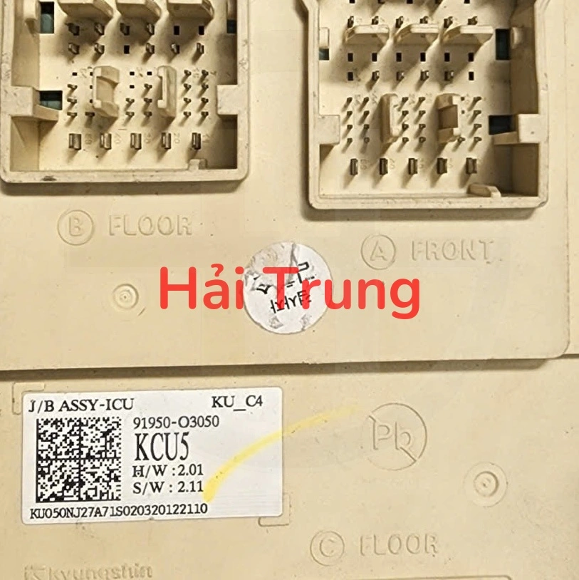 Hộp cầu trì trong xe Hyundai Custin Tháo Xe 91950-O3050