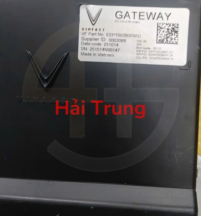 Hộp điều khiển ghế Vinfast VF6 Tháo Xe EEP70039063AD